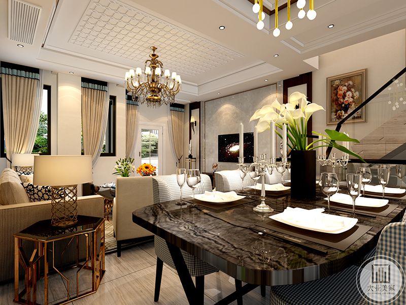 餐厅的设计，以简约为主，在软装搭配上，从颜色和材质，都做到和客厅有一个呼应.