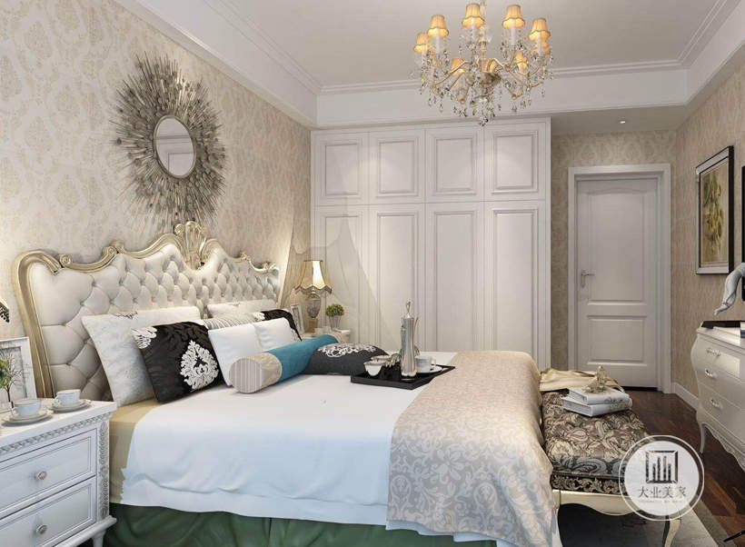卧室没有用过多的家具装饰，白色的衣柜内藏足够的收纳空间，既美观又实用。