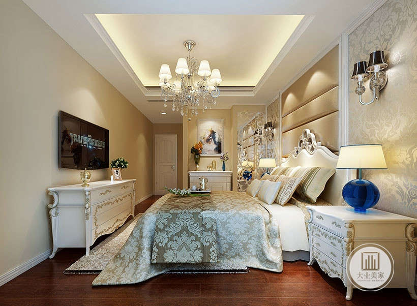 简欧的卧室有些不只是豪华的氛围，更多的是舒适和浪漫。通过完美的线条，精致的细节来处理，给家庭带来不一样的舒适的触感，并且和谐是欧洲风格的最高层次